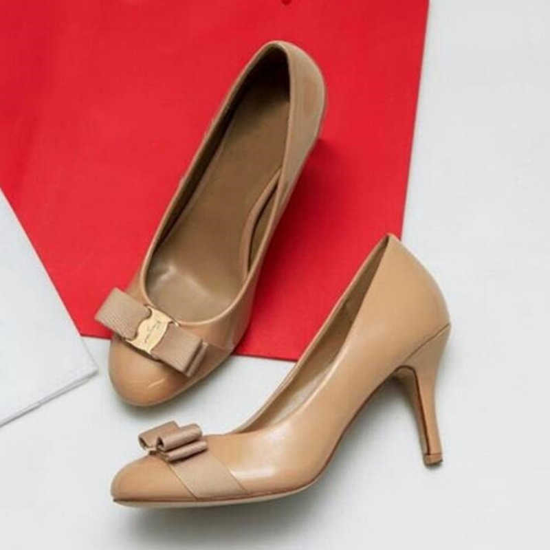 

single flat dress shoe Espadrilles Luxurys Designers women Classic luxury bow sandals design ladies summer shoes leather sexy stiletto heel, Red