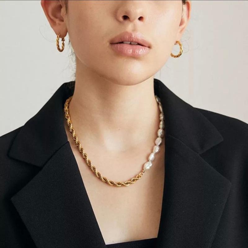 

Chokers Fashion Twist Chain Necklace Imitation Pearl Necklaces For Women Splicing Clavicle Chains Choker Jewelry On The Neck Collar