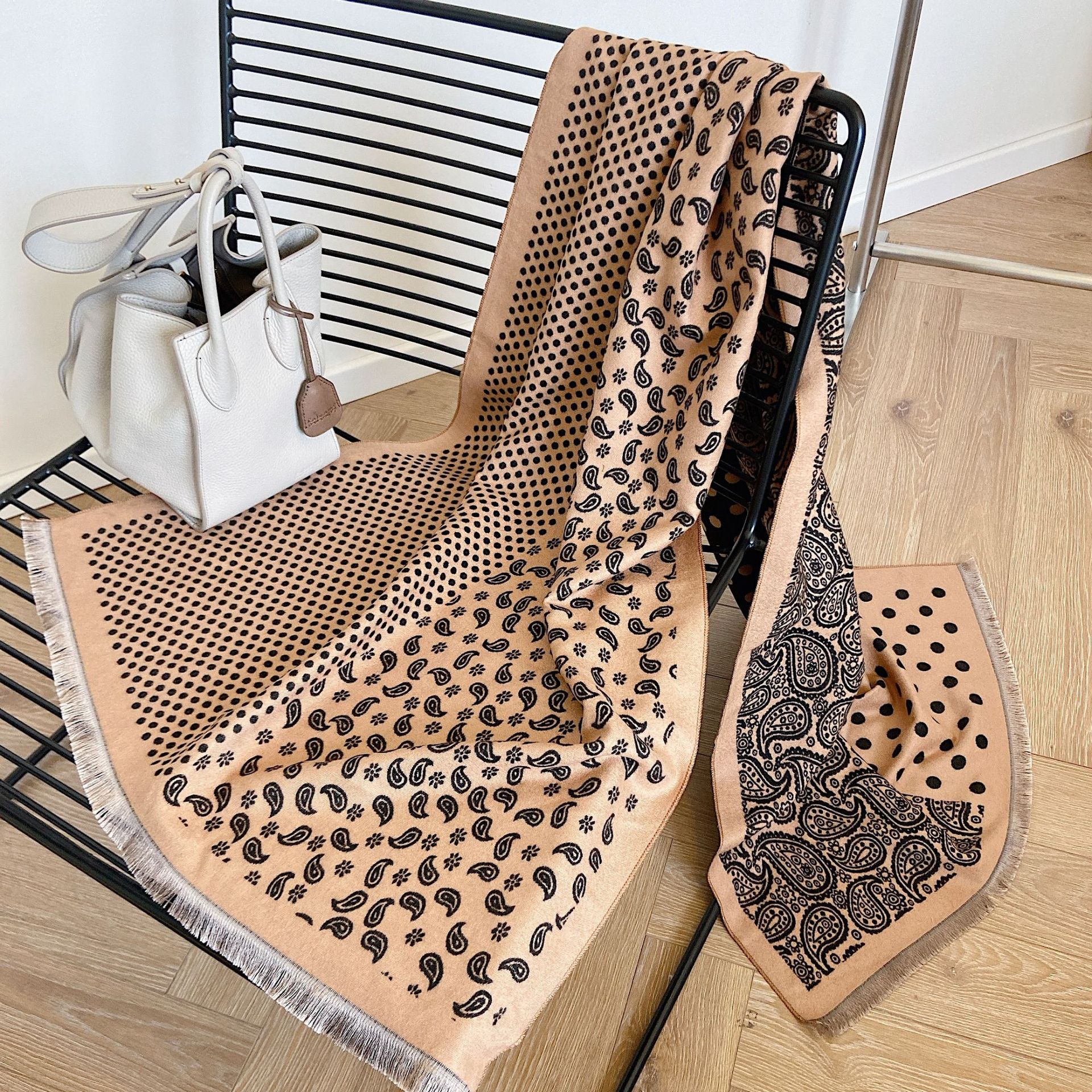 

New Fashion All-Match Cashmere-like Polka Dot Cashew Scarf Womens Autumn and Winter Warm Air Conditioning Dual-Use Shawl Wholesale