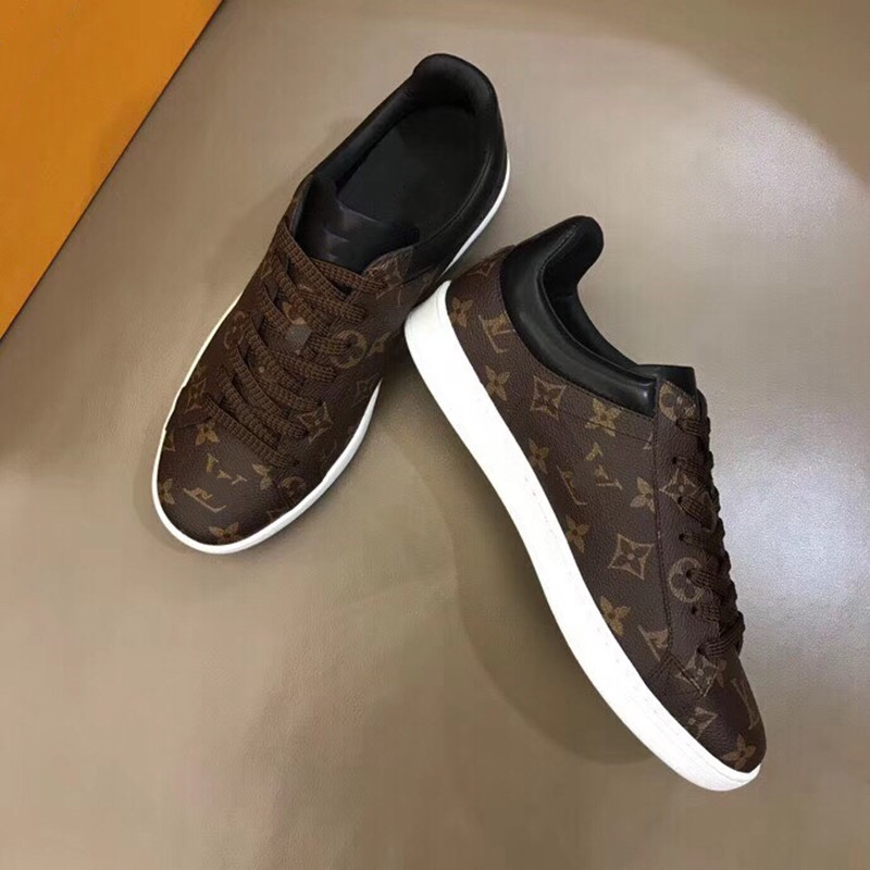 

2021 High quality listing outdoor sports shoes Black and brown leather designer fashion mens The shoess Size 38-46