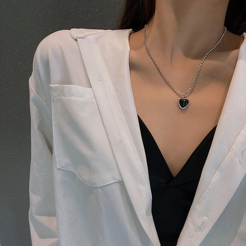 

Pendant Necklaces Vintage Black Heart Shaped Opal Chain Necklace For Women Temperament Jewelry Wedding Gift Morocco, Silver