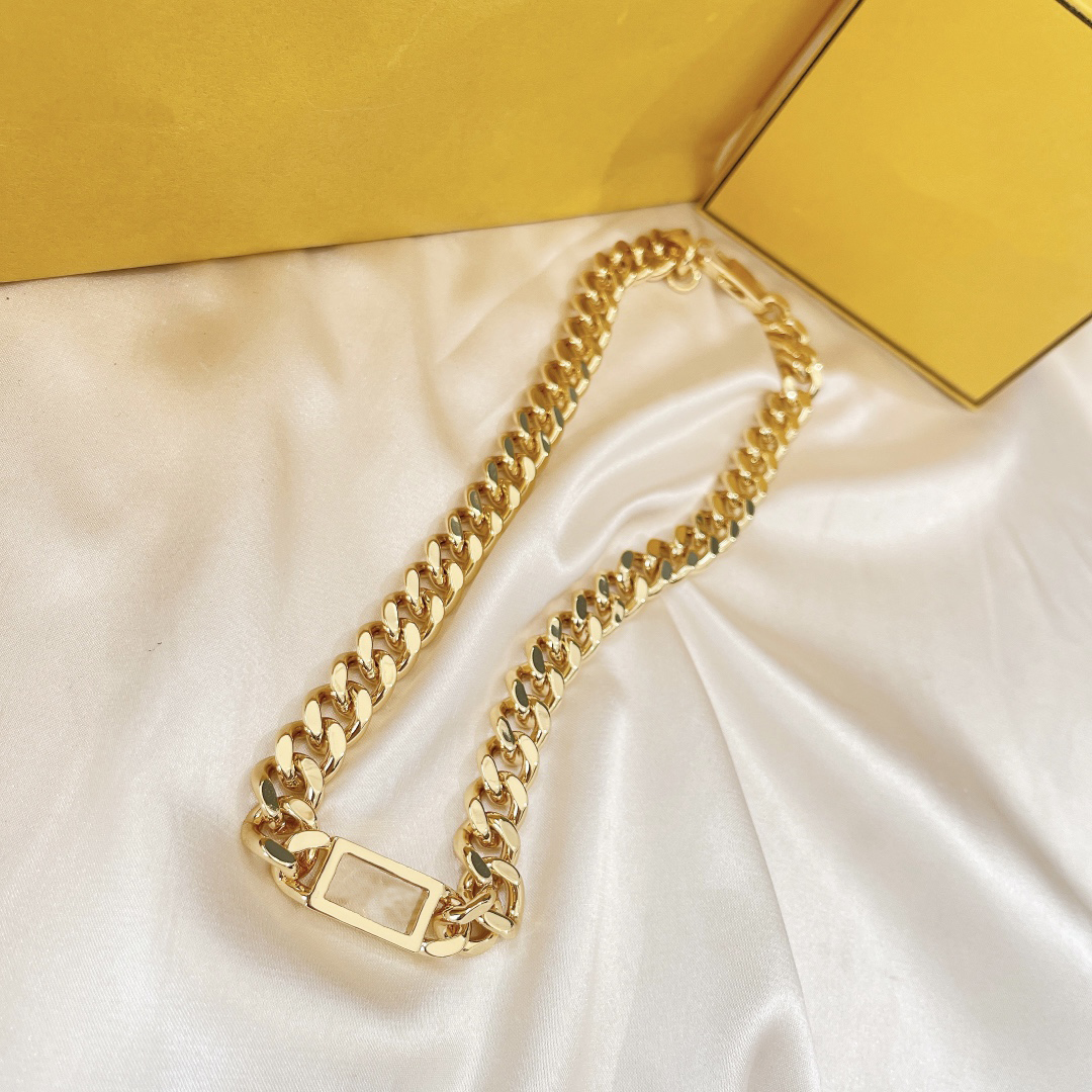 

Street Fashion Mens Necklaces Letter Luxurys Designers Bracelet Delicate Versatile Designer Necklace High Quality Bracelets Womens 2021