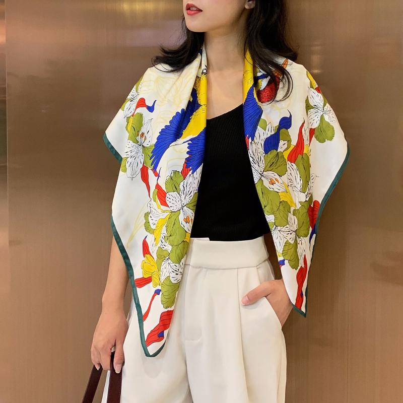 

Scarves Ladies Spring Autumn Elegent Floral Printed Women Foulard Imitated Silk Scarf Shawl 90x90cm Big Bandana Hijab Wrap