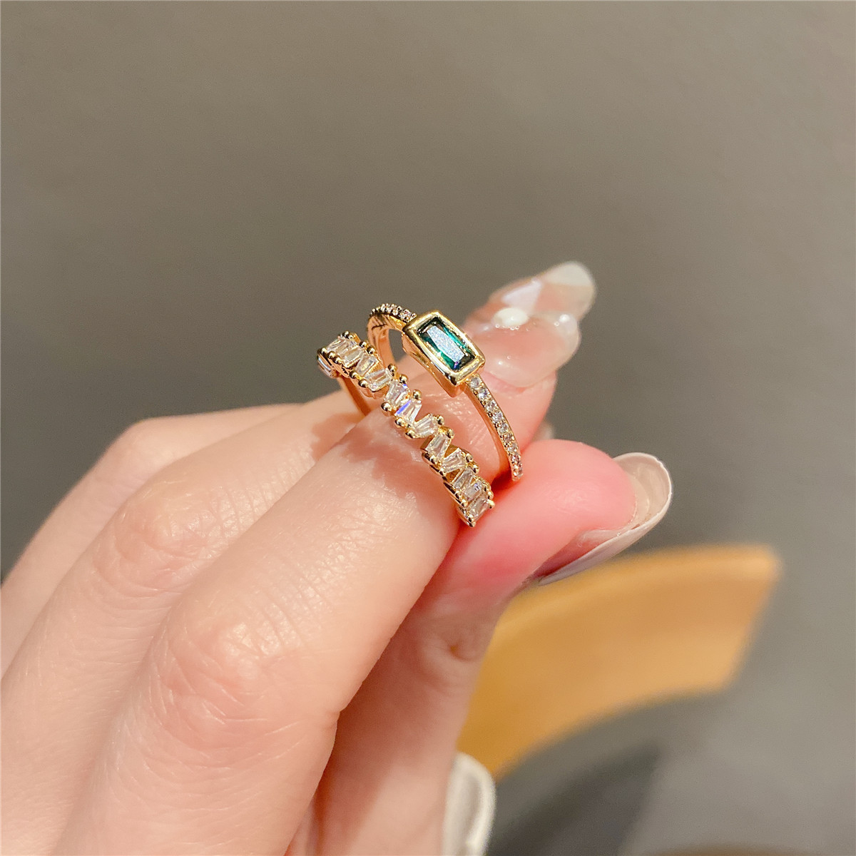 

Wholesale Double-Layer Zircon Ring Ins Style Emerald Green Couple Rings Micro Inlaid Bracelet No. 6