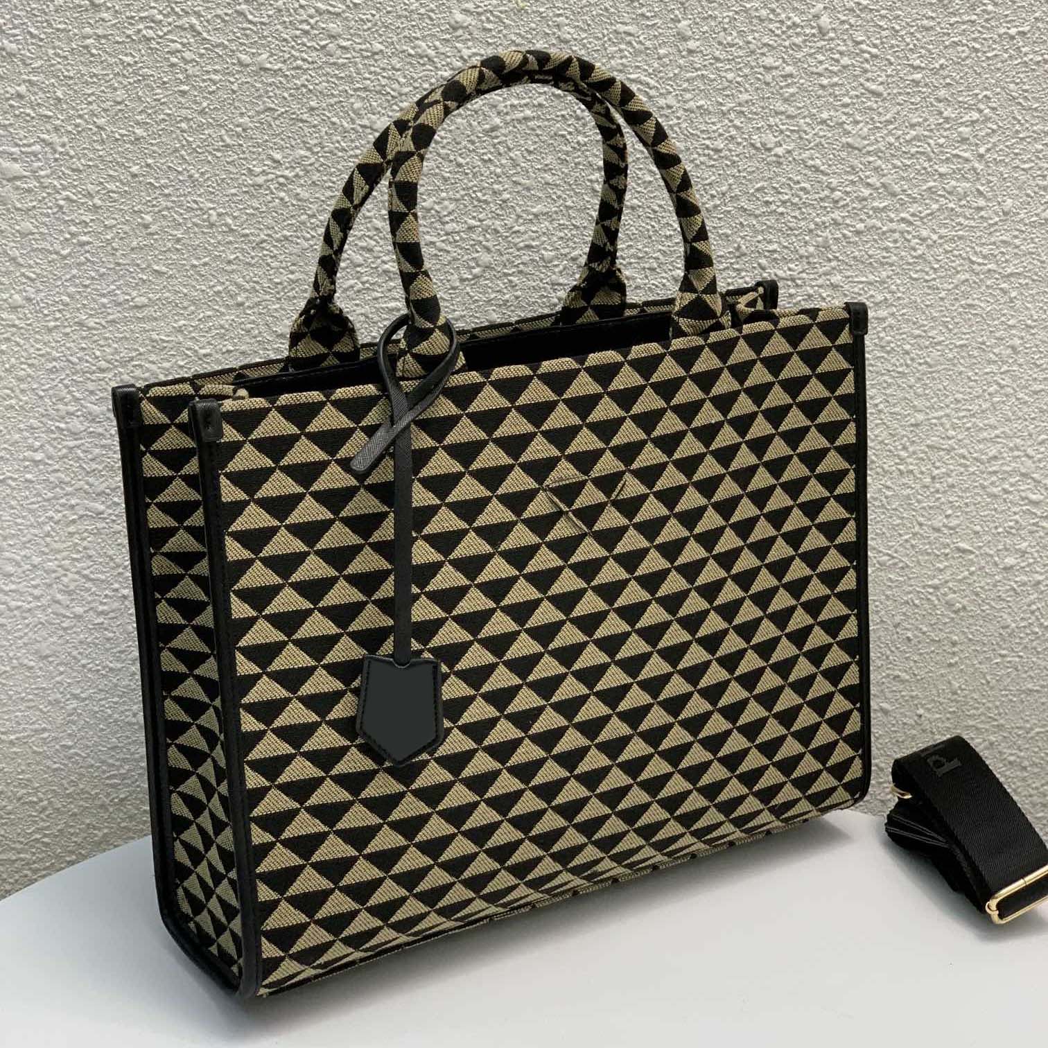 

High Quality Luxury Designer Handbag Women's Shopping Bags Fashion Shoulder Bag Large Capacity Tote / With Shoulder Straps, Multi-color