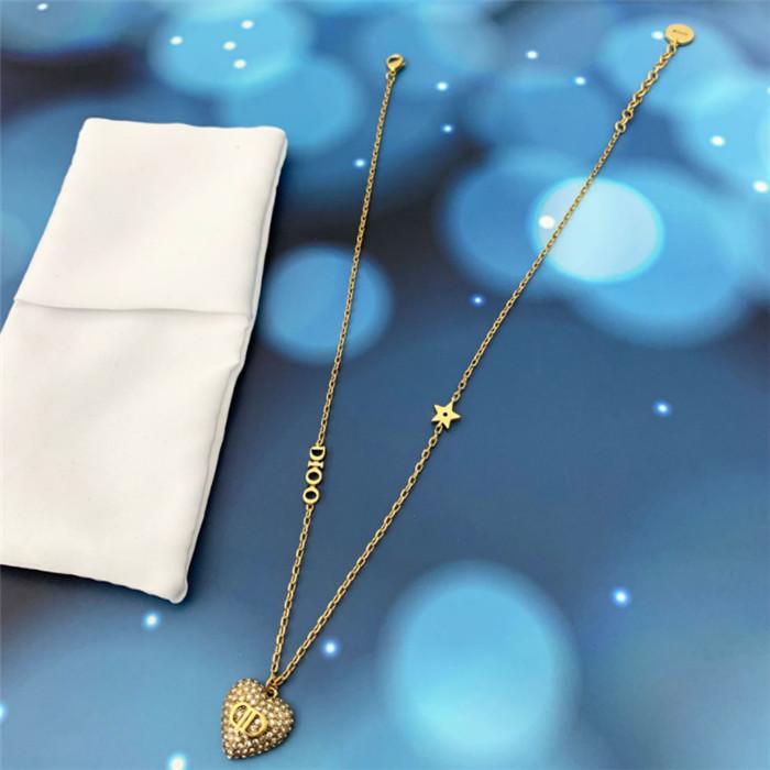 

2020 letter love earrings female Dijia Internet celebrity love diamond bracelet necklace female, White