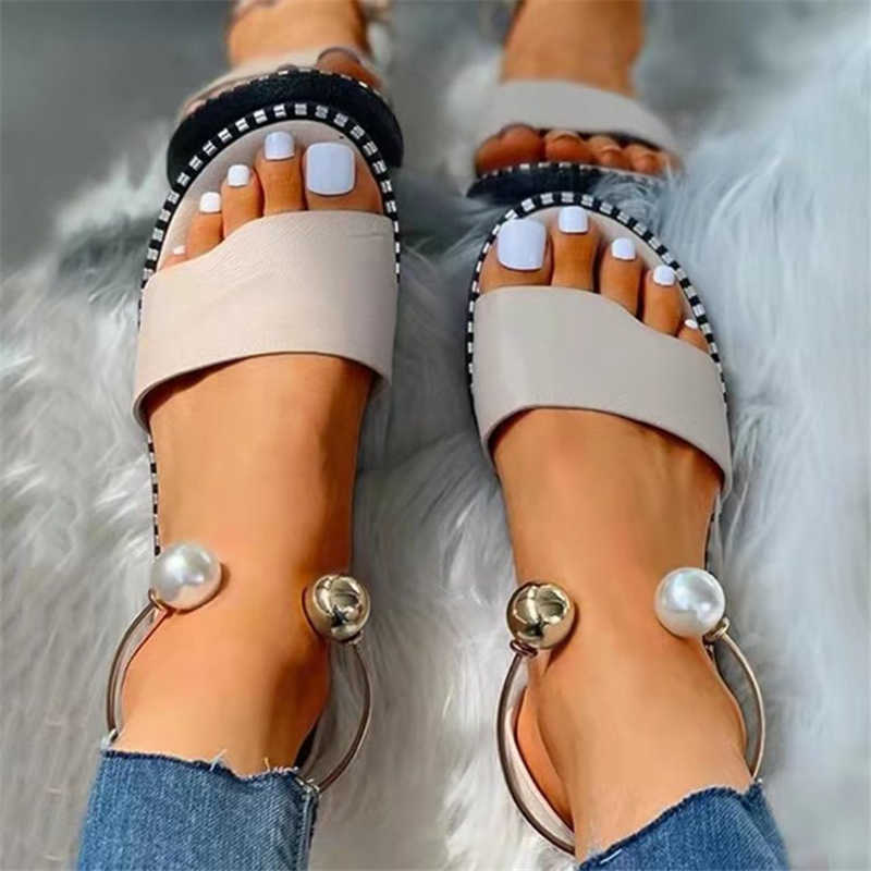 

2021 Summer New Fashion European and American Casual Flat Bottom Big Pearl One Word Female Cool Bottom Large Size Ladies Sandals Y0721