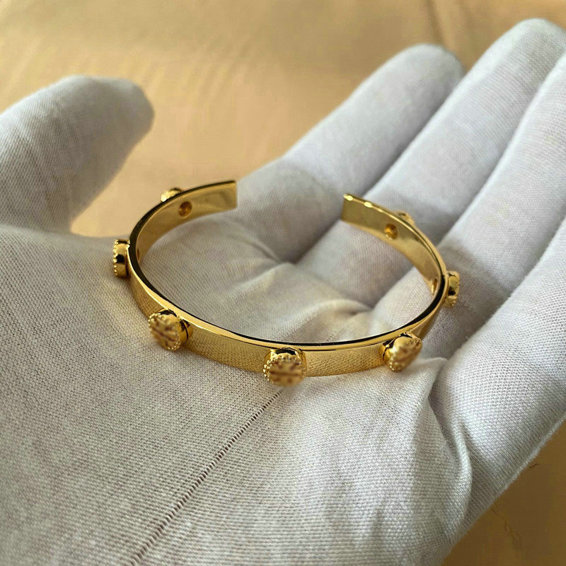 

Brand free style hot Plated Real Gold Bracelets Bangle Button Cuff Letter Fashion Gift GW9I, White