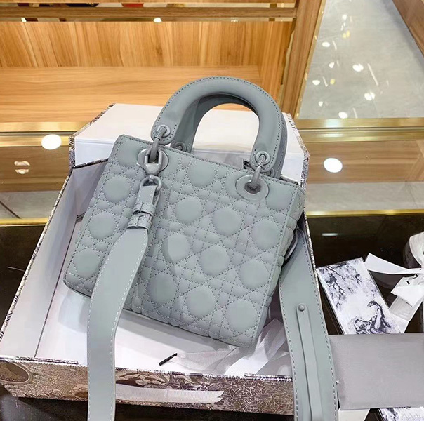 

Brand designer ladies fashion shoulder bag messenger classic retro high quality PU leather letters female party handbag, Grey