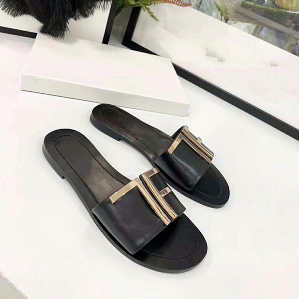 

Summer Golden Button Beach Lady Designer Leather Flat-soled Slippers 35-42 kj001