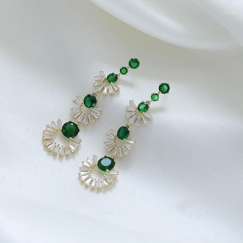 

Stud European And American Retro Emerald Long Fan-Shaped Tassel Earrings Elegant Fashion Sweet Dating Ear Jewelry Female