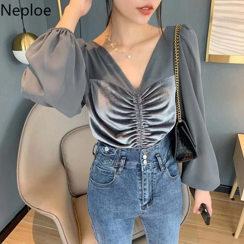 Neploe Women's Shirt Spring New Korean Chic Pleated Velvet Patchwork Chiffon Long-sleeved Basic Blouses V Neck Puff Sleeve Tops 210422