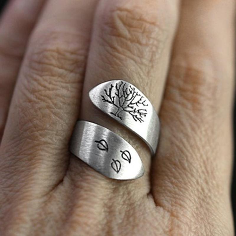 

Cluster Rings Vintage Open Hand Ring Bohemian Rhapsody Leading Actor Same Style Adjustable Tree Leaf Rock Roll Jewelry 30M821
