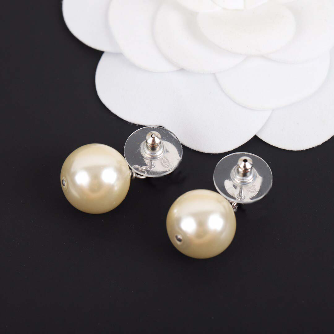 

2021 Excellent quality Stud earring with diamond and nature white pearl for women wedding jewelry gift have box PS3531, Golden
