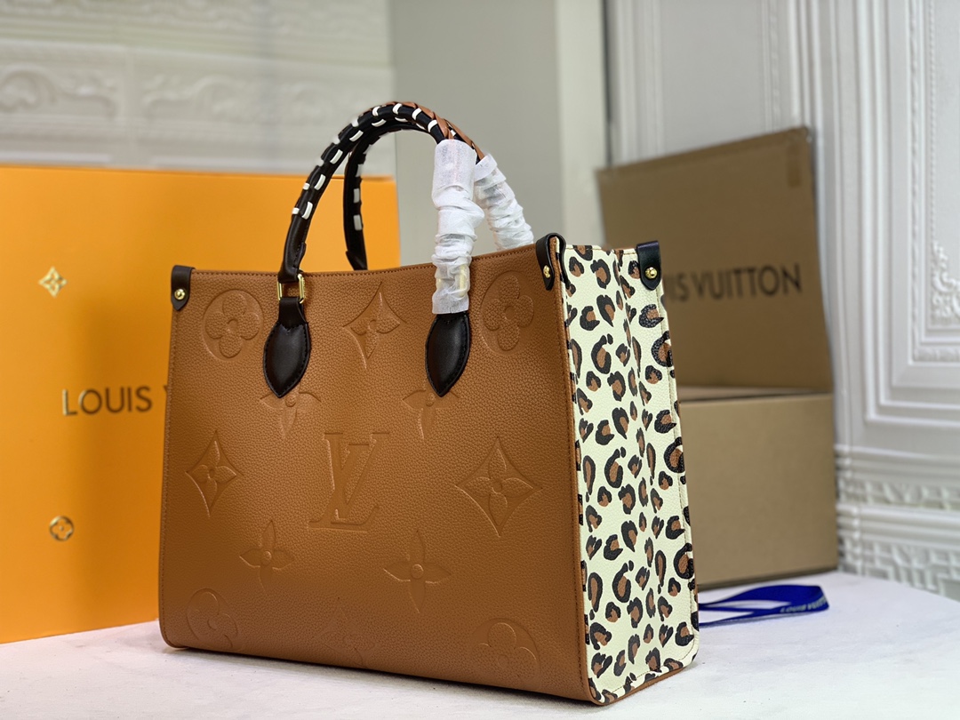 

The top quality female designer tote bag presents the classic M45719 in leopard print embossed leather LVLOUISVITTON, 34 x 26x 15cm
