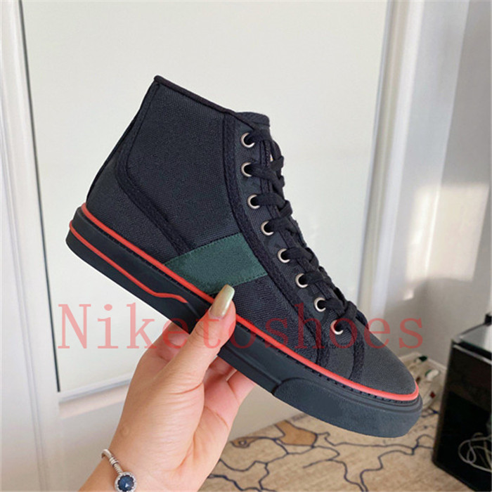 

Tennis 1977 high-top sneaker Italy Beige/ebony canvas Shoes Green and red Strip Designers womens casual sneakers "77" embroidery Rubber sole Luxurys Mens Leisure Shoe, Color 12