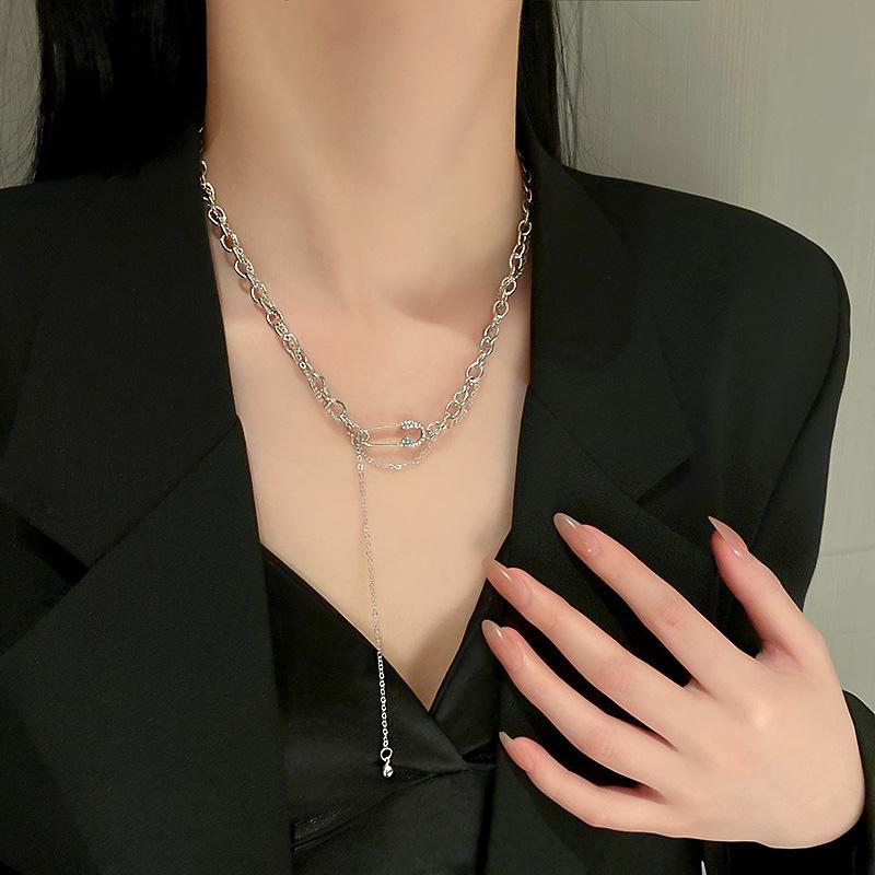 

Chains Minar Trendy Shiny Rhinestone Paperclip Pendant Necklace For Women Chunky O Chain Safety Pin Choker Necklaces Minimalist Jewelry, Silver