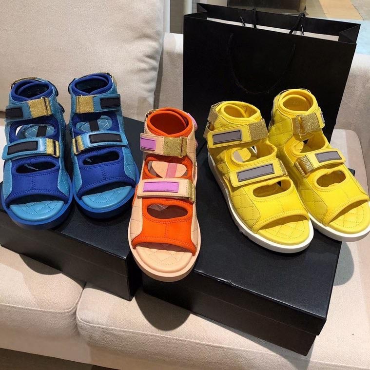 

2021 woman thick bottom sandals slides slippers Women Open toe Platform Trine Sports Sandal designer summer ladies versatile Velcro Flat Ele, Black