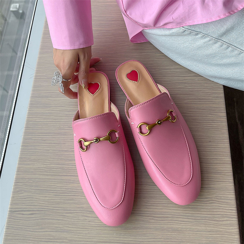 

Designer Womens Mules Shoes Real Leather Slides Casual Slip on Outside Slippers Luxury Breathable And Comfortable Designer Flats Mules Femme Luxe, Brown cowhide