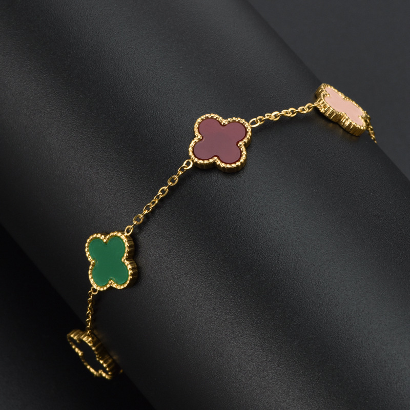 

Friend Ins Minority Dign Sense Net Red Trinket Korean Version Simple Personality 18k Gold Steel Clover Bracelet