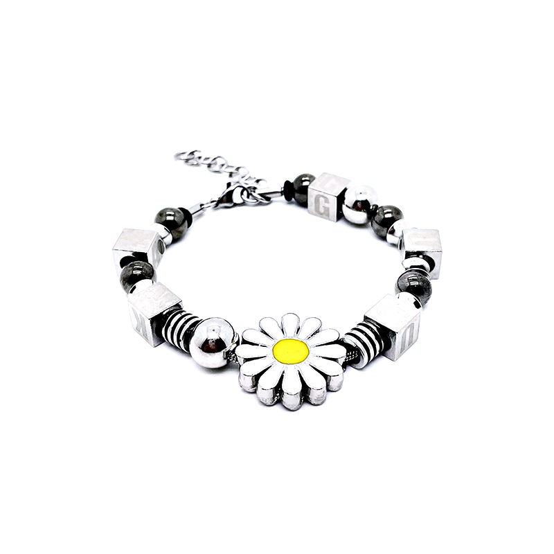 

G-Dragon Daisy letter Small round bead Titanium steel bracelet Hip hop men and women fashion Versatile
