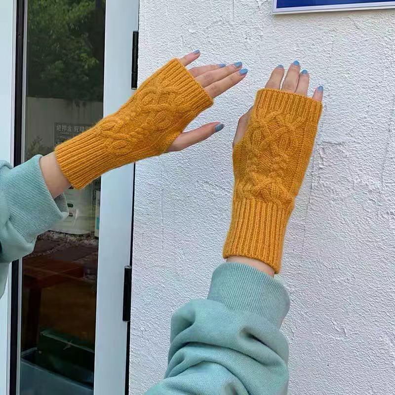 

Five Fingers Gloves Autumn Winter Women Korean Ins Simple Design Diamond Pattern Half Finger All Match Weave Mitten Solid Color Female