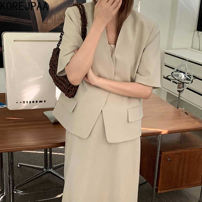 

Korejpaa Women Sets Summer Korean Chic Ladies French V-neck Loose Short Sleeve Cardigan Blazer High Waist Straight Skirt 210526, Photo color