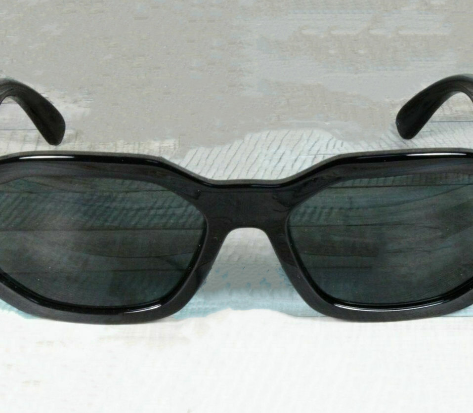

Sunglasses For Men and Women Summer style Unisex Sun glasses Anti-Ultraviolet Retro Shield lens Plate Full frame fashion Eyeglasses free Come With Package 53