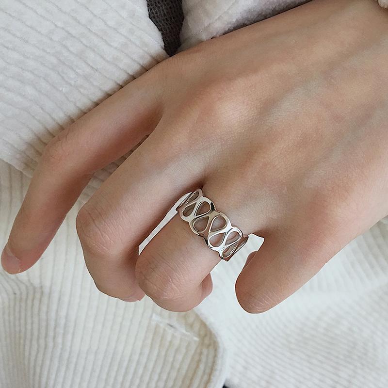 

Simple Stylish Wave Hollow W Shaped Adjustable 925 Sterling Silver Ring For Women Fashion Designer Big Delicate Chunky Jewelry Cluster Rings
