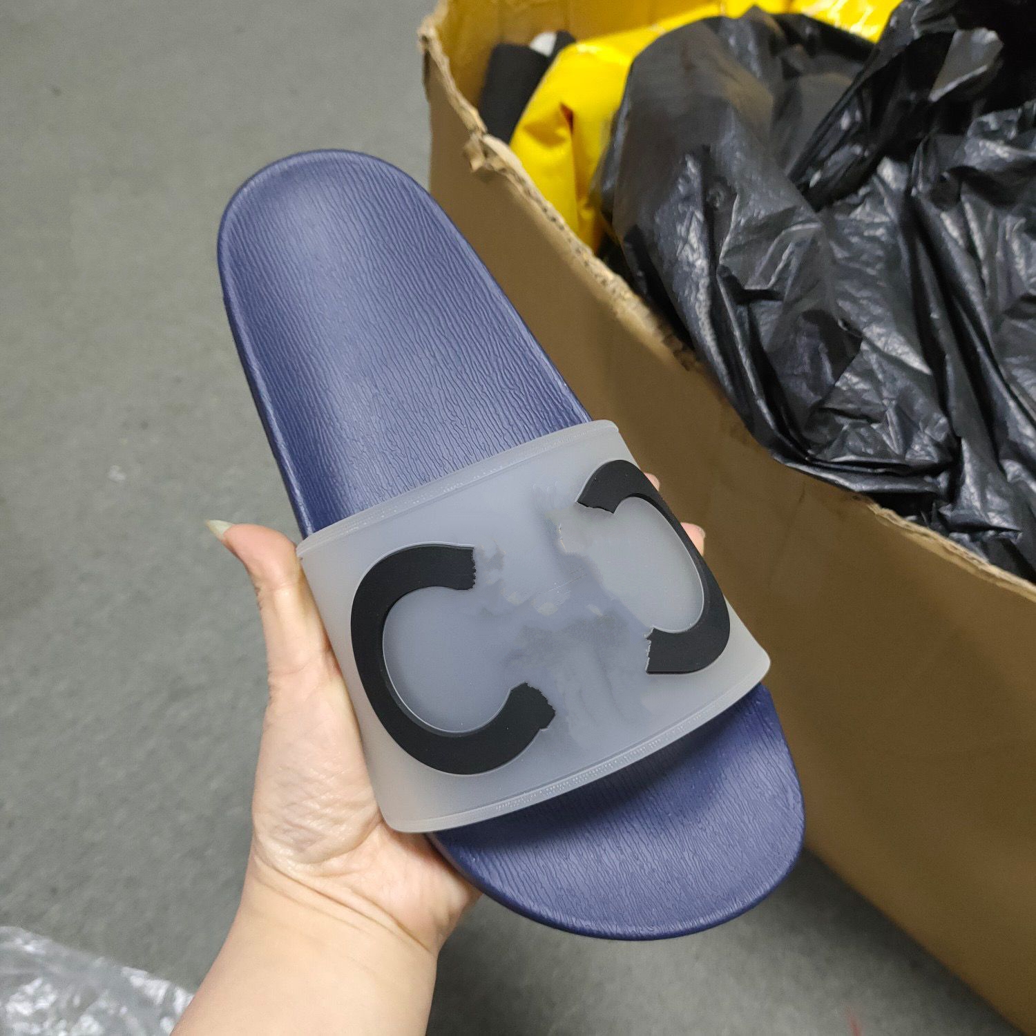 

Paris 2021 Sliders Mens Womens Summer Sandals Beach Slippers Ladies Flip Flops Loafers Black White Blue Slides Chaussures Shoes kjmvh001