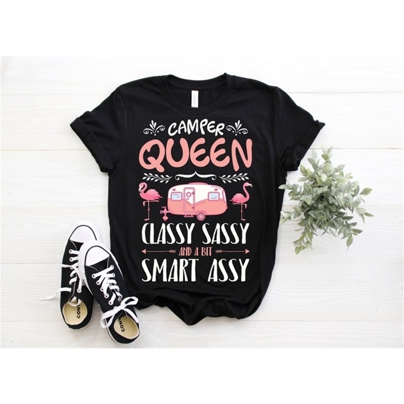 

Camper Queen Classy Sassy And A Bit Smart Assy T-Shirt Funny Letter Female Clothing Fashion Cotton O Neck Casual Short Sleeve 210708, Black