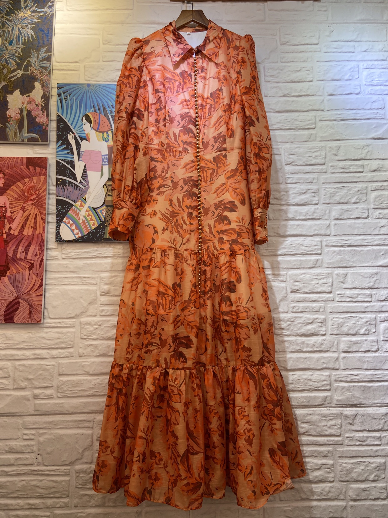

Autumn 2021 new elegant women's stand collar gold bubble sleeve printed long large hem dress, Picture color