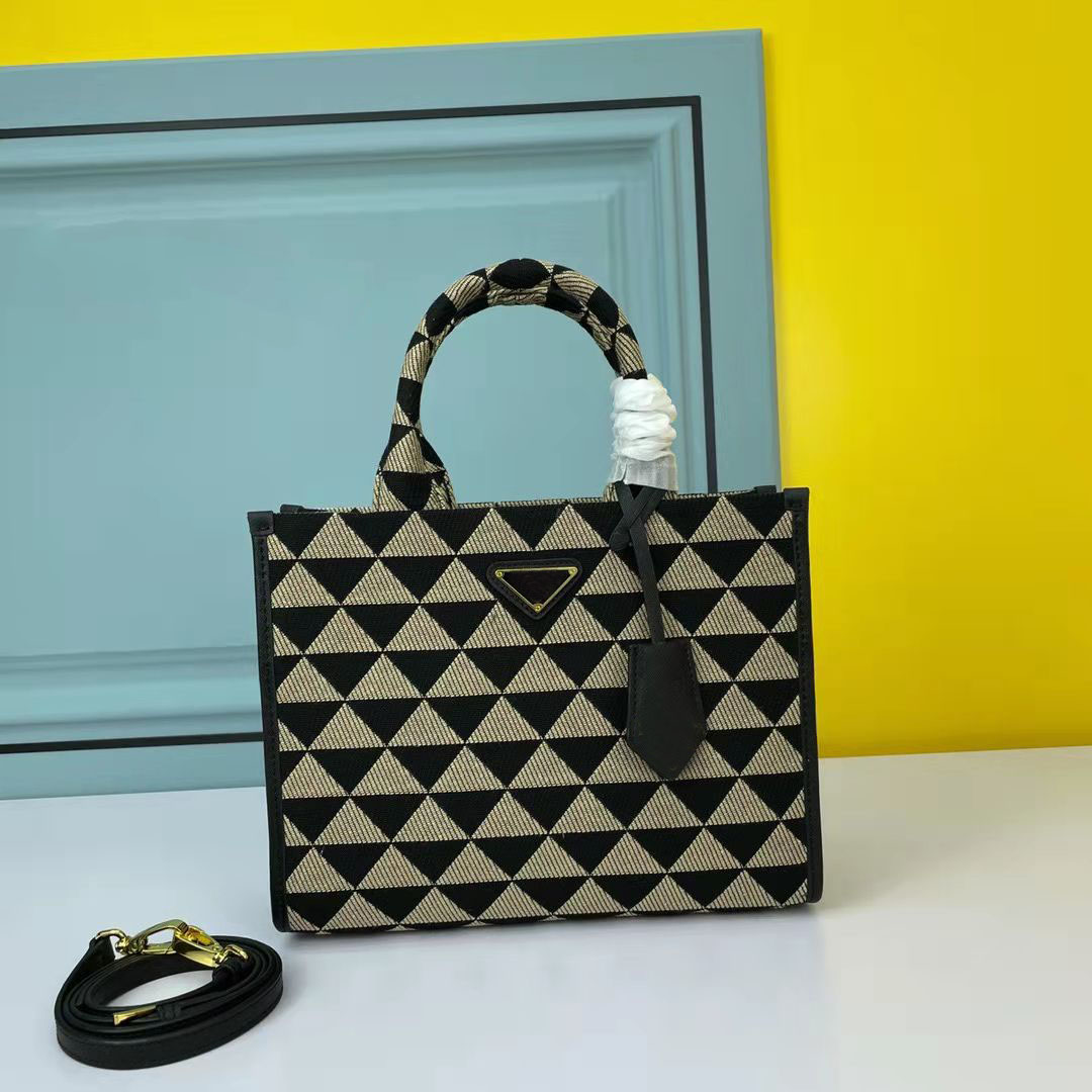 Ouvert Casual Totes Femmes Haute Capacité Composite Shopping Sac à main 5A Top Qualité Crossbody Sacs Designer Classique Designer Sac fourre-tout
