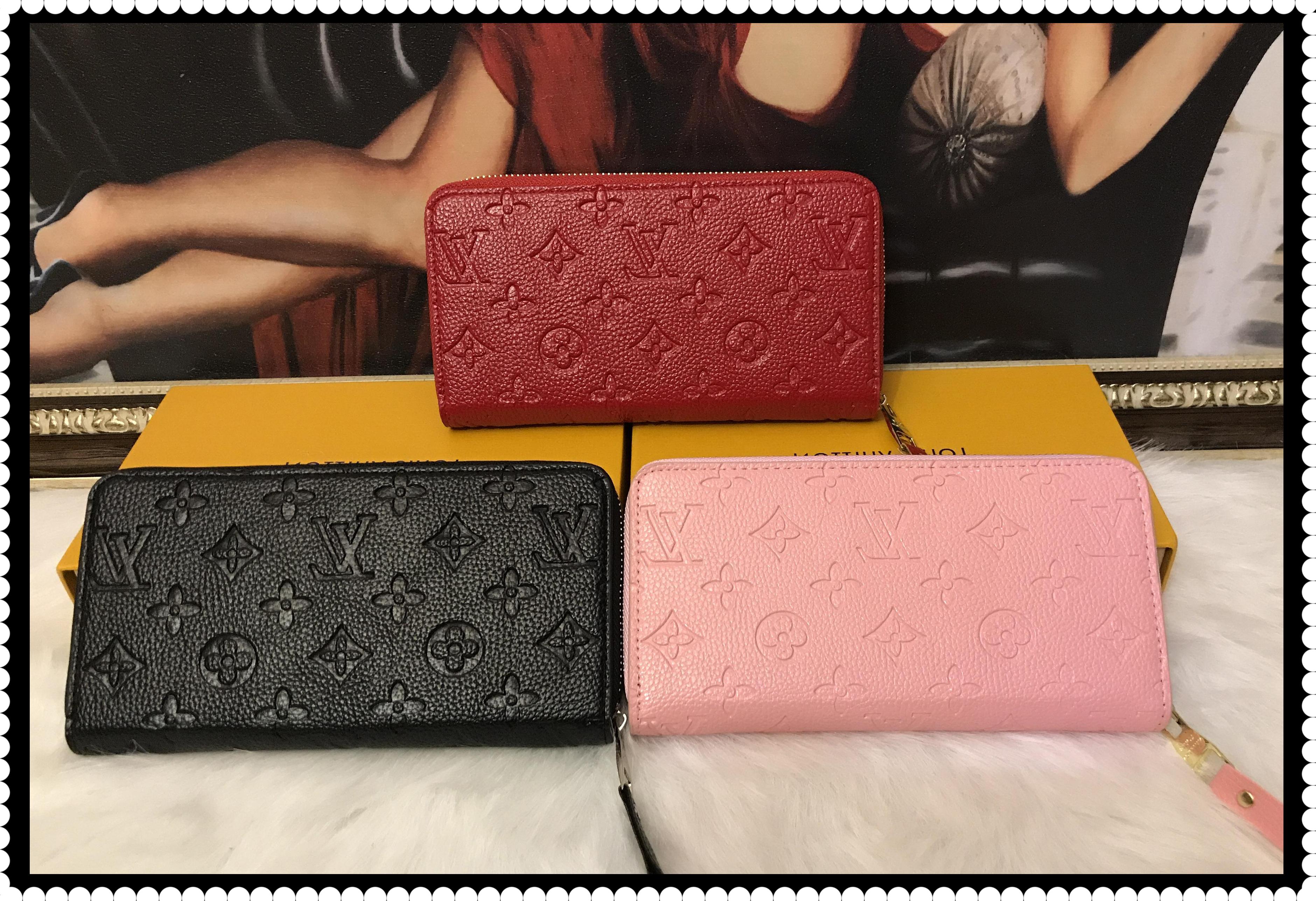 

lv LOUIS BAG VITTON PASSPORT COVER Card Holders Womens Fashion Passport Protection Case Trendy Credit Mens Wallet PASSEPORT, Red;black