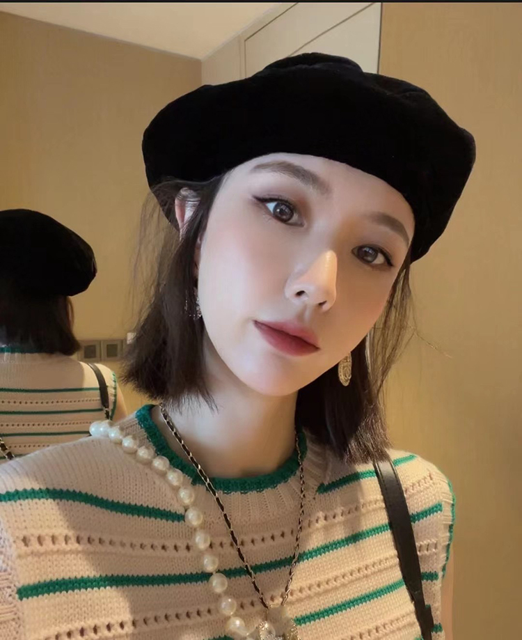 

Lady beret all-match out of the street, fashionable hat, perfect reproduction, 1 color to choose from, 104340, Black