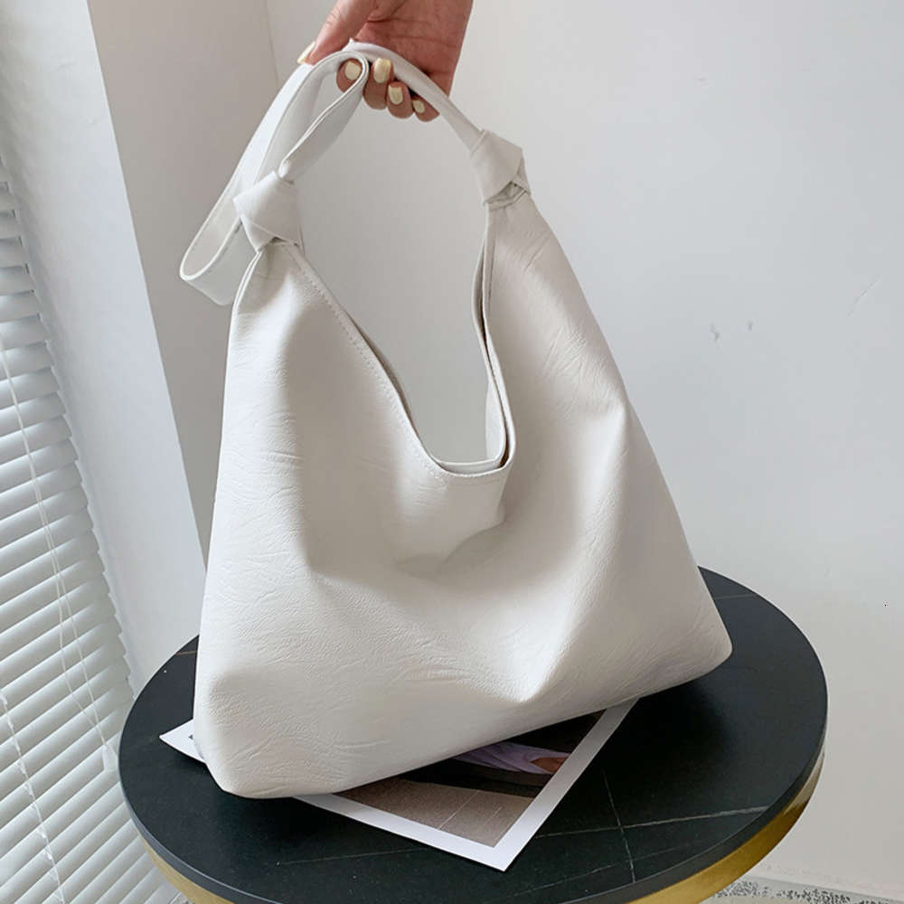 

Soft Leather Bag Female 2021 Korean Version Solid Color Commuter Tote Simple Texture Oblique Cross Profional Briefcase, White