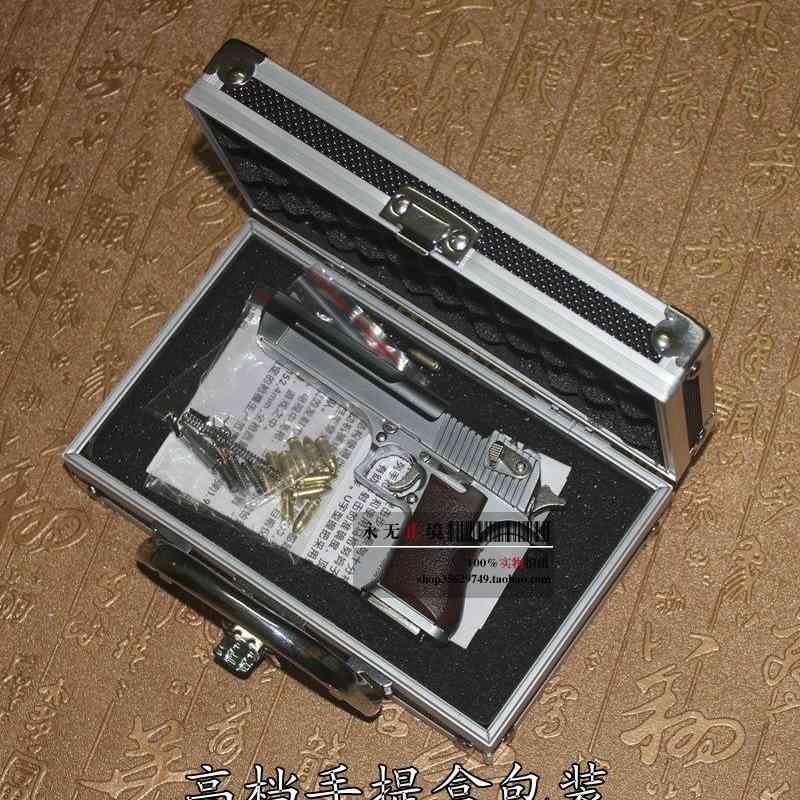 

1: 2.05 all metal shell throwing Desert Eagle dismantling simulation toy children's model cannot be launched