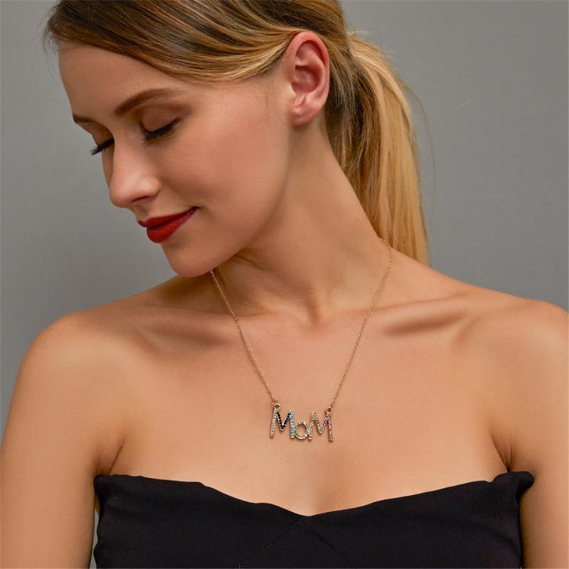 

Pendant Necklaces 2021 Summer Style MOM Letter Necklace For Women INS Cute Simple Colorful Rhinestone Shiny Clavicle Chain Jewelry