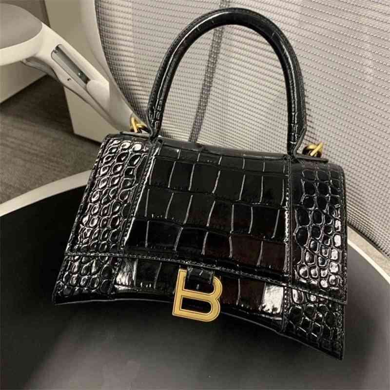 

b Designer Family Bag balenciga Women 2022 Fashion Hourglass Bag Leather Women's Bag Light Luxury One Shoulder Messenger Hand Carrying, Black - small crocodile black buckle