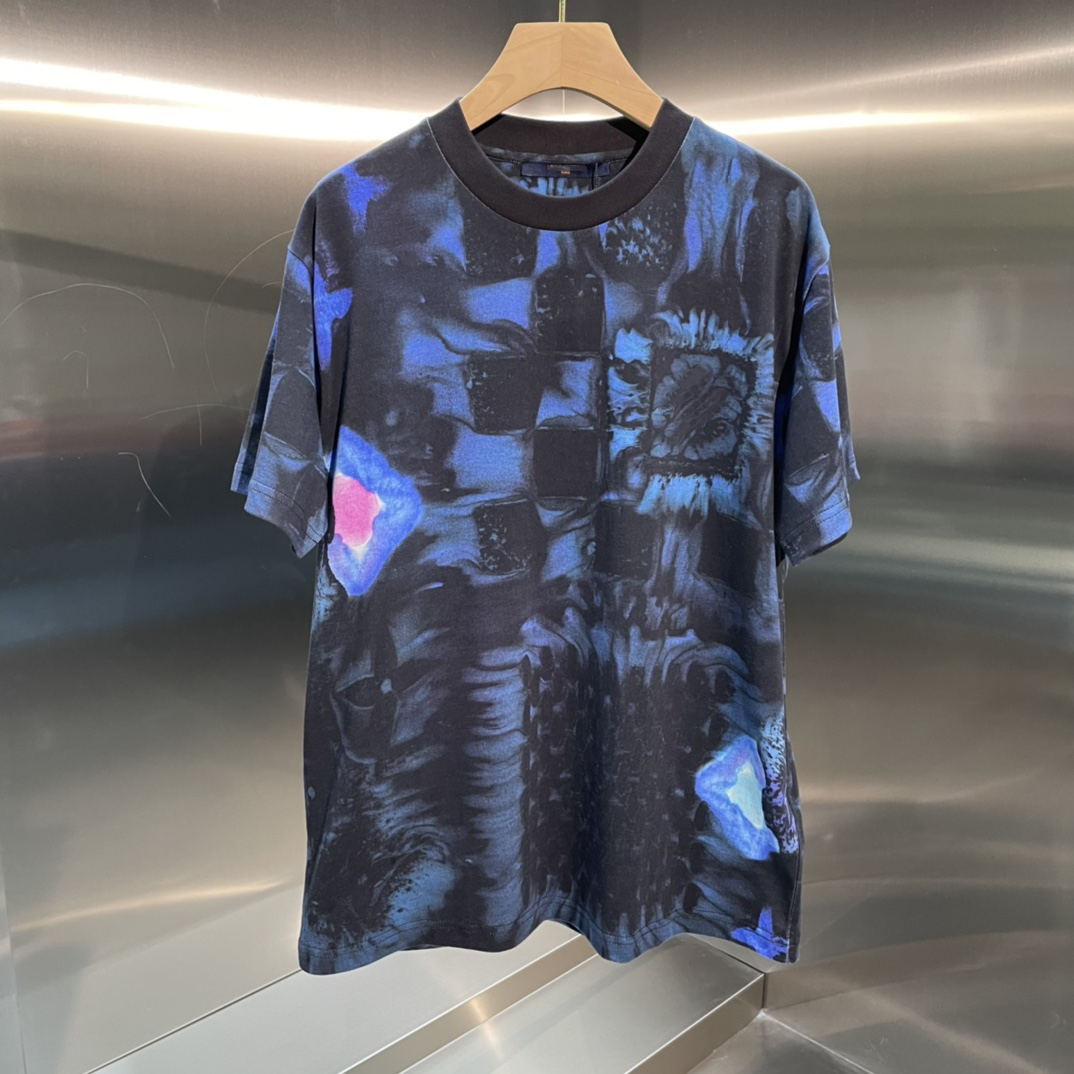 

Fashion brand abstract print men's T shirt dark blue checkered short sleeves, White;black