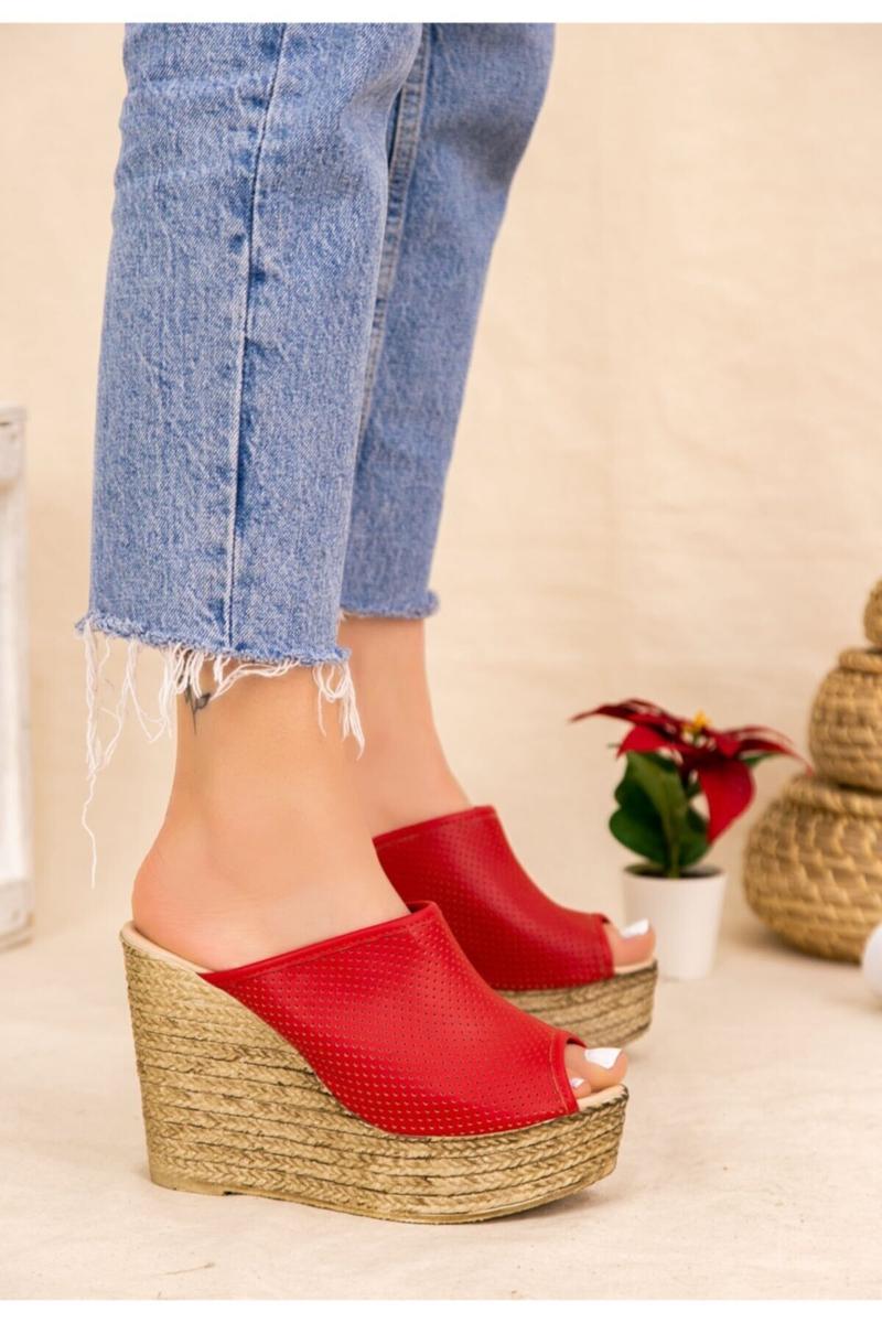 

Sandals Women's White Skin, Black