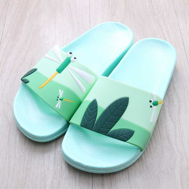 

Slippers Women Summer Cartoon Fruit Indoor Slippers Bathing Anime Jelly Color Beach Slides Unisex Casual Woman Shoes H0827, Pink