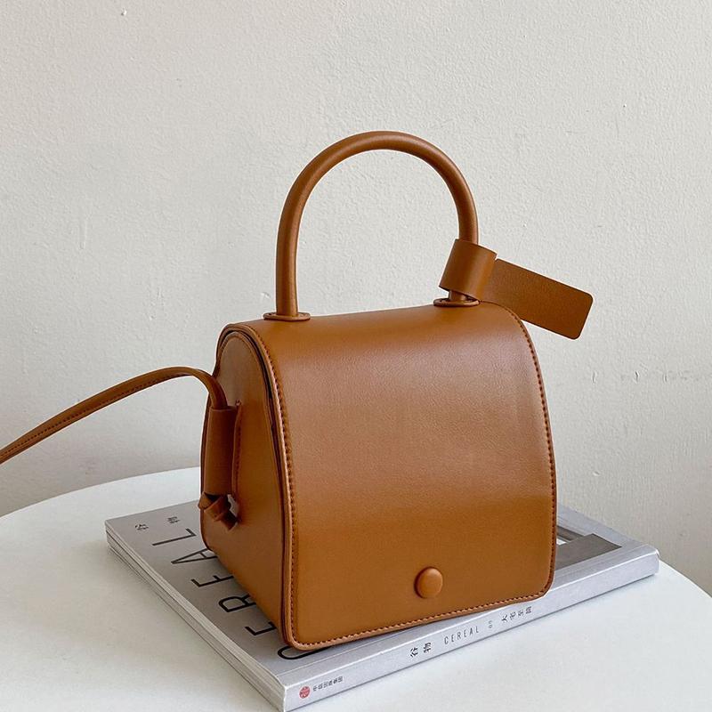 

Cross Body Stylish High Quality Shoulder Bags Women Handbag Female Bolsas PU Leather Bag Messenger Crossbody, Black