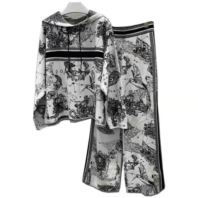 

21 Woman Tracksuits Designers Clothes Womens Hoodies Sweatshirts Mens Tracksuit Coats Or Pants ClothingKnitted sweater 2-piece suit, Khaki