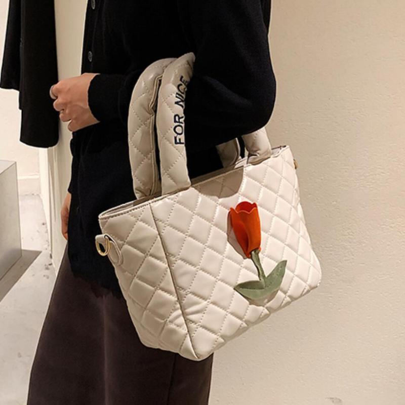 

Evening Bags Fashion Flower Lingge Women Handbags Designer Padded Shoulder Luxury Pu Leather Space Cotton Crossbody Bag Large Tote 2021
