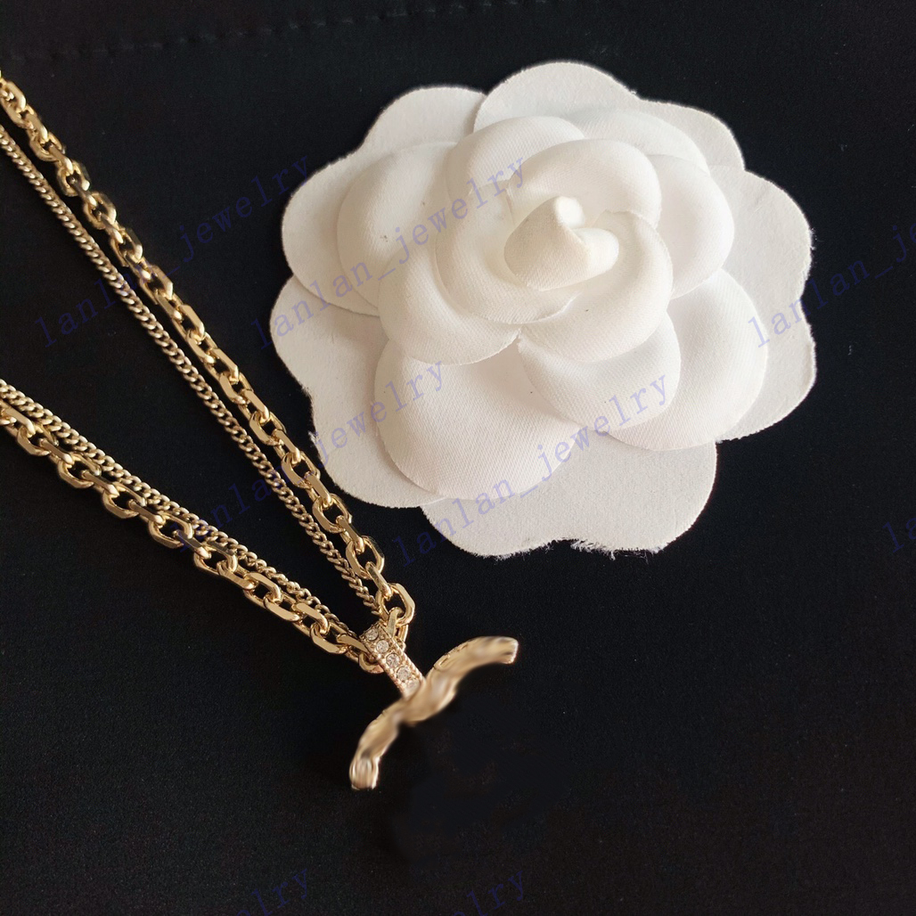 

L-C18 Designer Necklace Women's Double Lettered Pendant Classic Logo High Quality Luxury Jewelry, Silver
