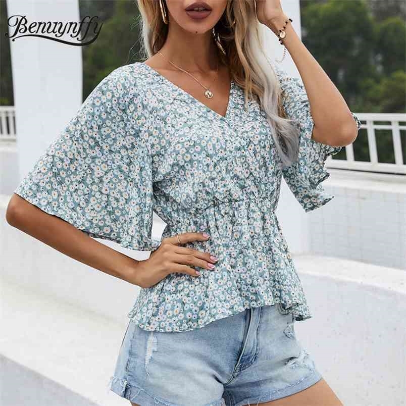 

Surplice Neck Ditsy Floral Print Top Blouse Women Summer Short Sleeve Boho Casual Ladies Peplum 210510, Light blue