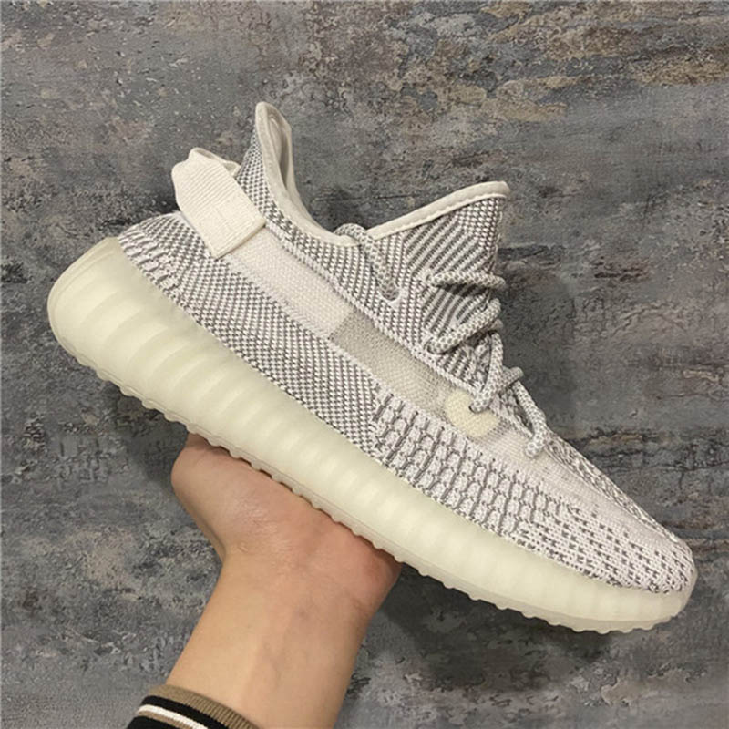 

Wholesale 2021 Top Kanye Running Shoes Mens Womens Israfil Carbon Yecheil West Tail Light Static Reflective Earth Cream Sport Trainers 36-48 L1