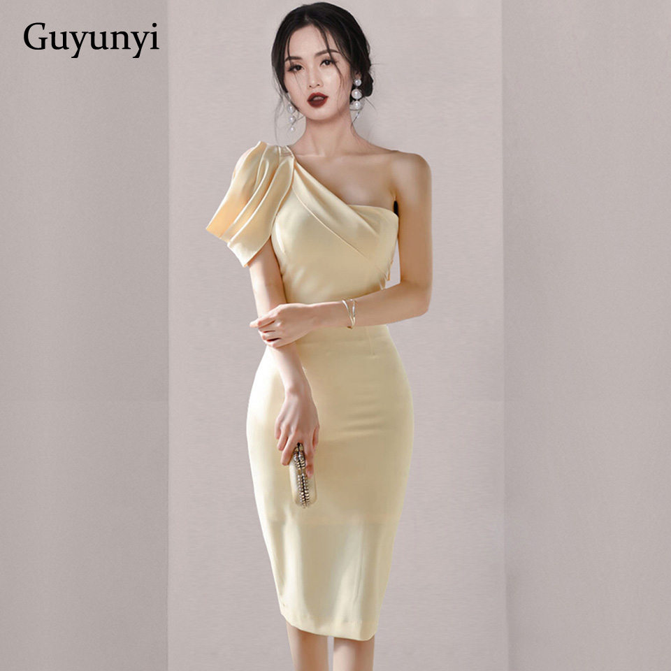

temperament elegant party dress 2021 summer sleeveless diagonal collar single side strapless back high waist tight dress, Black;gray