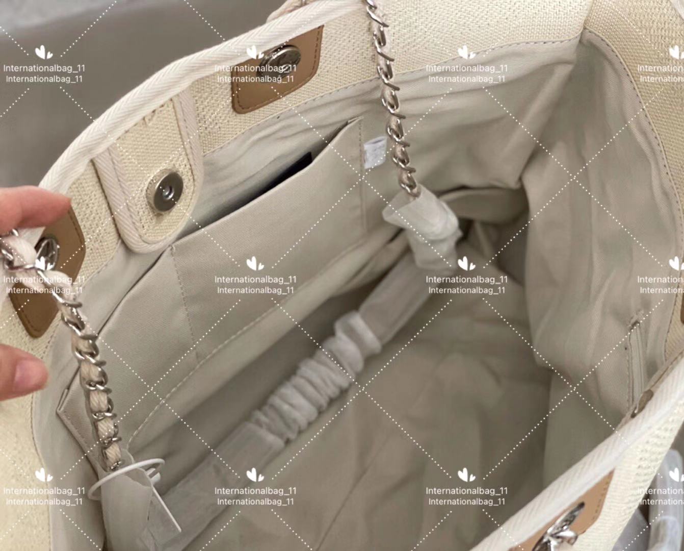 

Plain Ladies ON THE GO designer classic beach bags stylish canvas large volume mummy bag for casual shopping with high quality portable tote